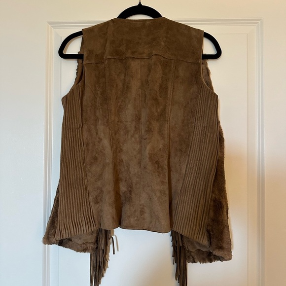 Reba Faux Fur Brown Fringe Vest - Picture 4 of 7
